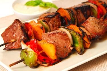 Beef Kabobs with Ga Peaches